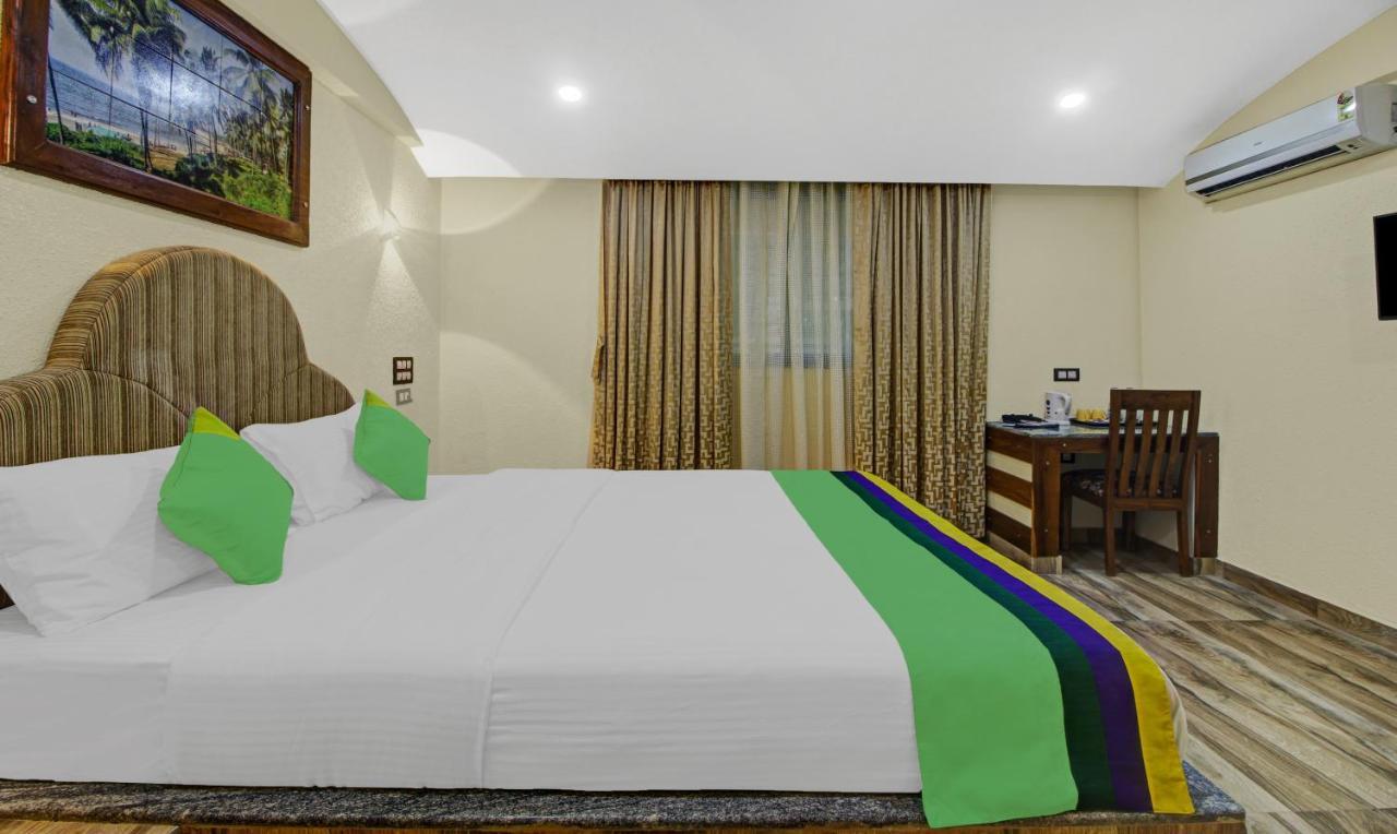 Treebo Majestic Palms, 2 Km From Colva Beach Benaulim Esterno foto